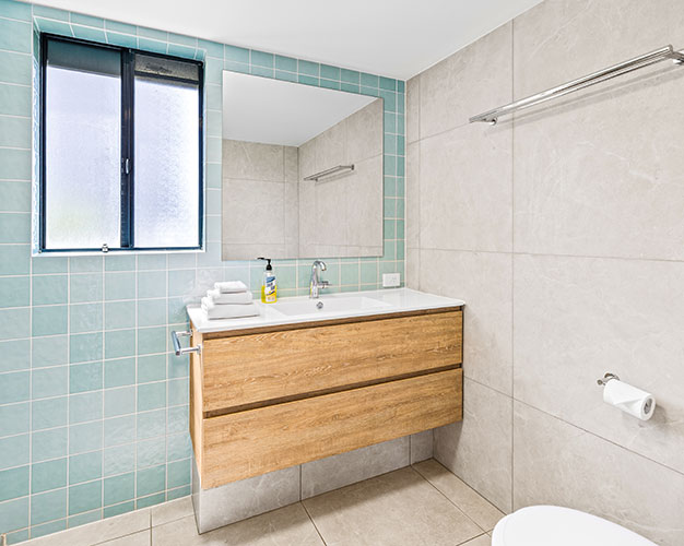 Partial Water View Motel Apartments Caloundra